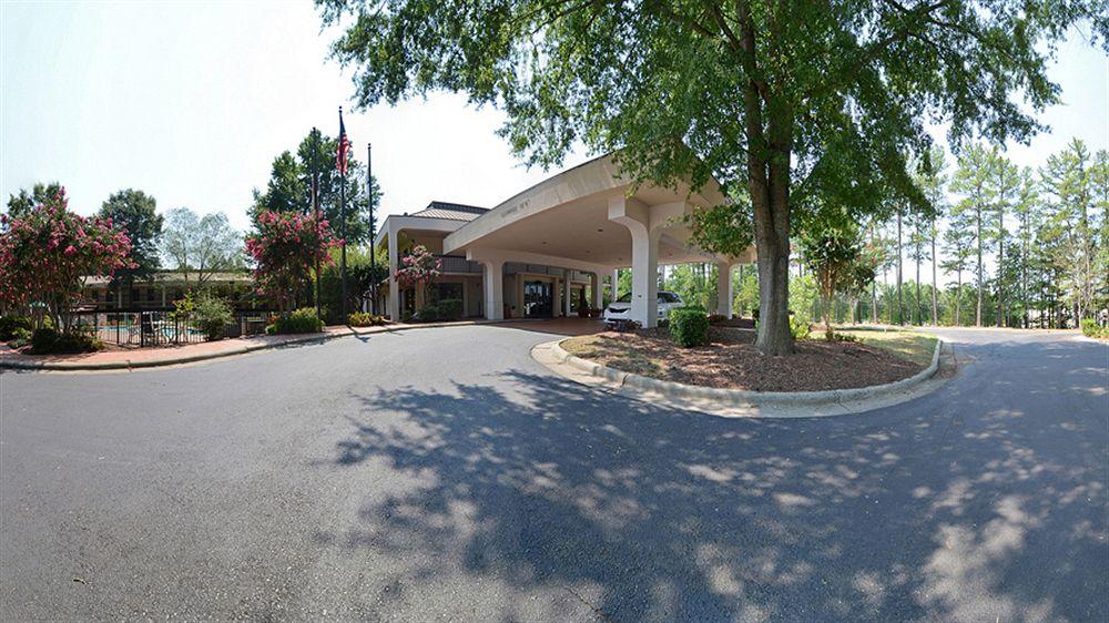 Hampton Inn Chapel Hill Exterior photo