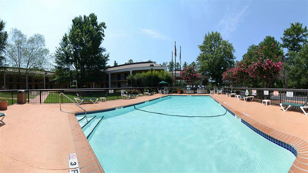 Hampton Inn Chapel Hill Exterior photo