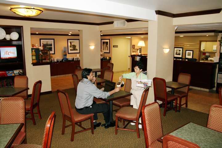 Hampton Inn Chapel Hill Restaurant photo